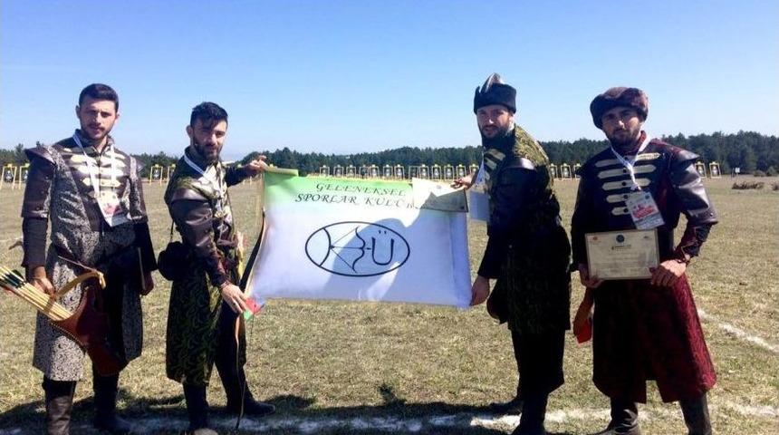 Karab&uuml;k &Uuml;niversitesi Ok&ccedil;uları 6. Fetih Kupası Finalinde