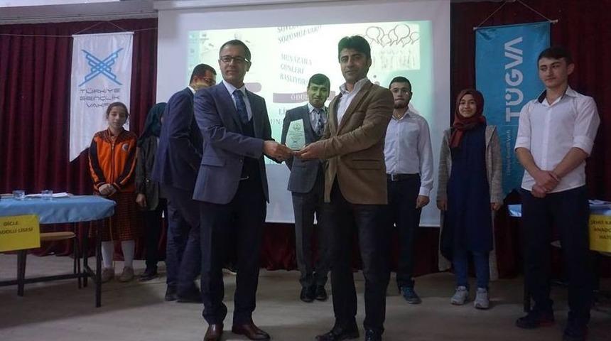 Gerc&uuml;ş&rsquo;te M&uuml;nazara Yarışması