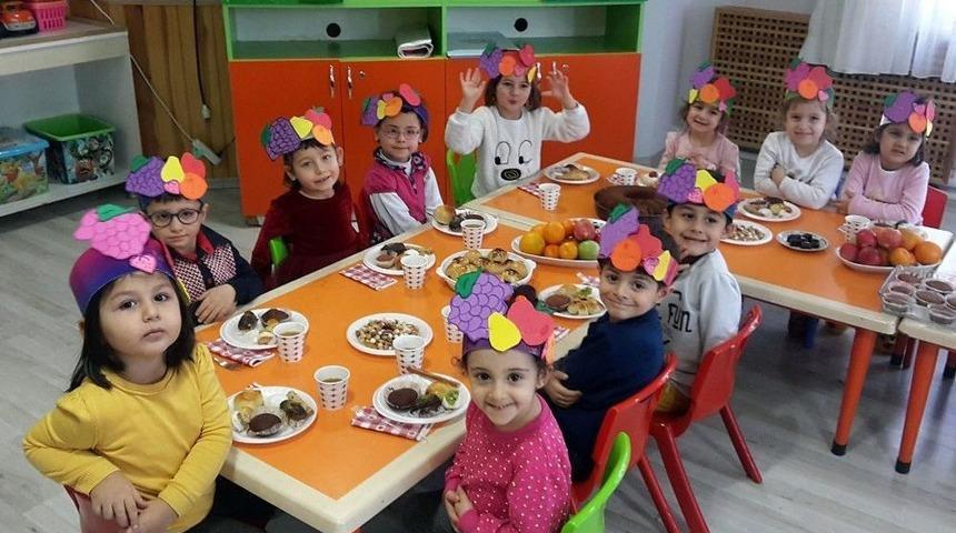 Minikler Yerli Malı Haftasını Kutladı