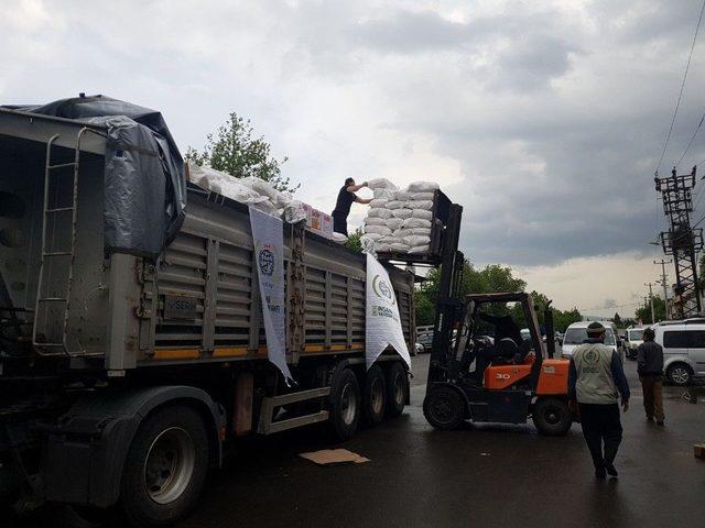 Kahramanmaraş’tan Doğu Guta’ya 125 Ton Gıda Yardımı