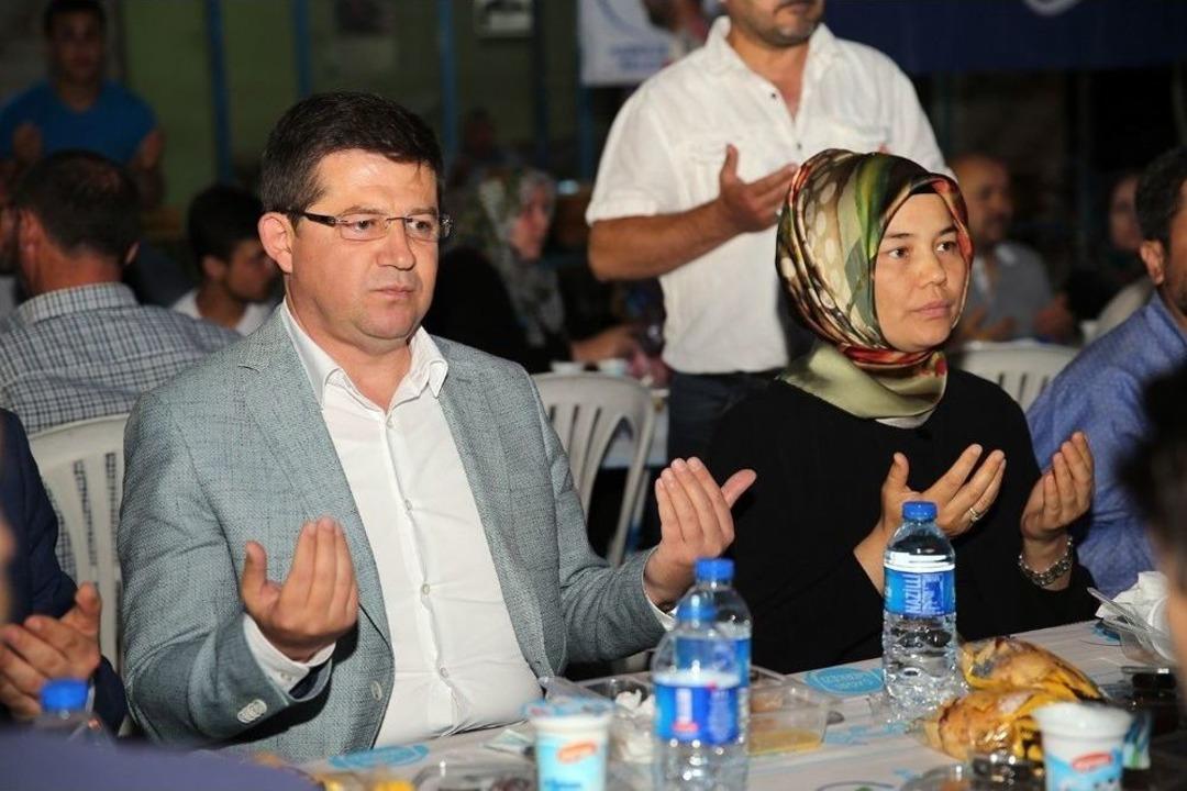 Merkezefendi&rsquo;de İftar Sofraları Sevindik Ve Karaman Mahallelerinde Kuruldu