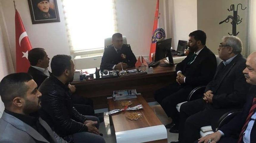 Samanlı&rsquo;dan Polislere Karanfilli Kutlama