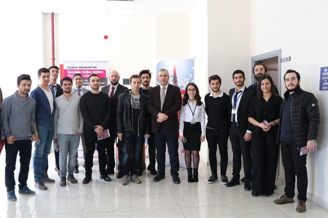 Pa&uuml;&rsquo;deki Panele Aydem Enerji Kattı