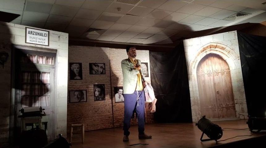 &Ouml;zel Konuklara &Ouml;zel Oyun