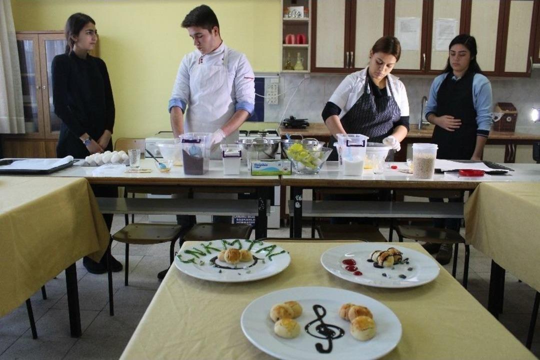 (&ouml;zel Haber) Doğu G&ouml;revindeki Askerlere Bayatlamayan Kurabiye