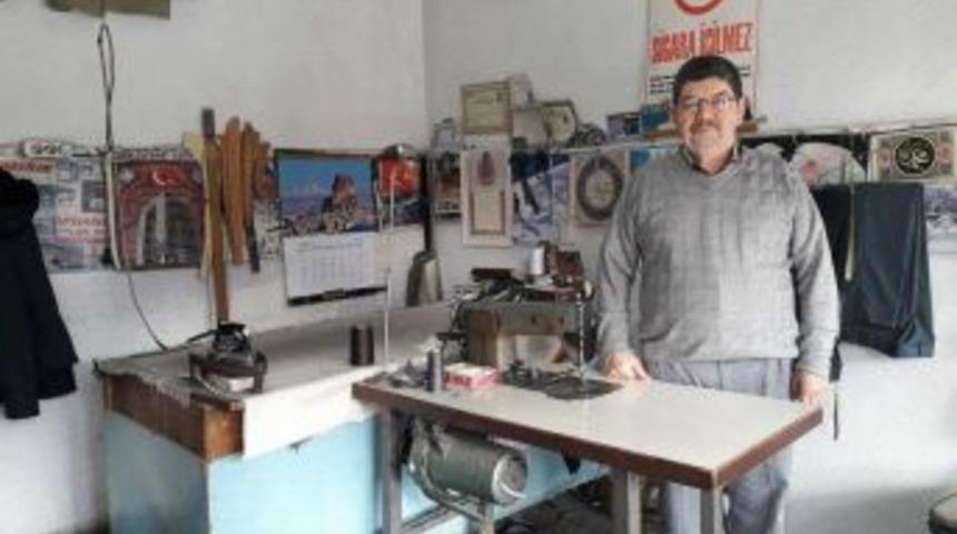 48 Yıldır Terzilik Yapıyor
