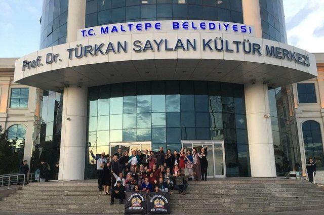 Ulamış K&ouml;yl&uuml;leri İstanbul&rsquo;da Sahnede 1