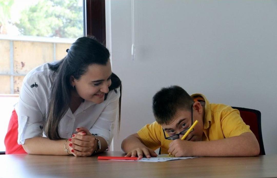 Engelli Birey Ailelerine B&uuml;y&uuml;k M&uuml;jde