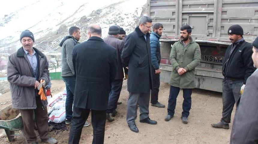 Taşlı&ccedil;ay&rsquo;a 5 Bin 500 Ton K&ouml;m&uuml;r Yardımı Yapıldı