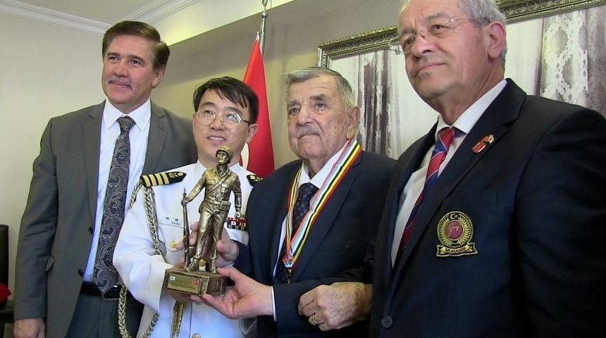 Kore Gazisine 68 Yıl Sonra Madalya