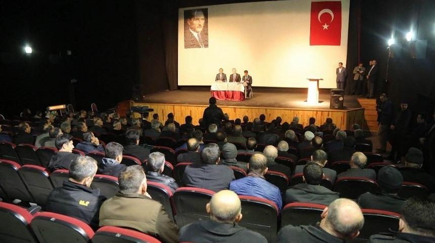 Vali G&uuml;l, G&uuml;r&uuml;n&rsquo;de İncelemelerde Bulundu