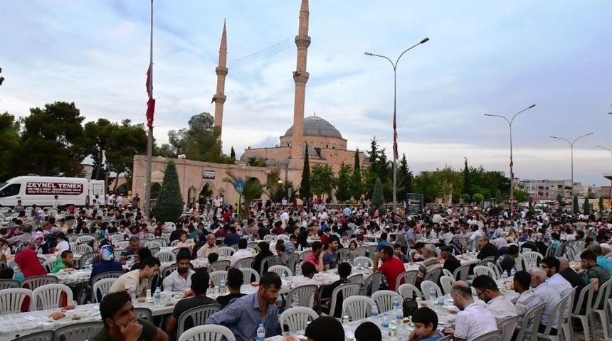 Eyy&uuml;biyeliler Kardeşlik Sofrasında Buluştu