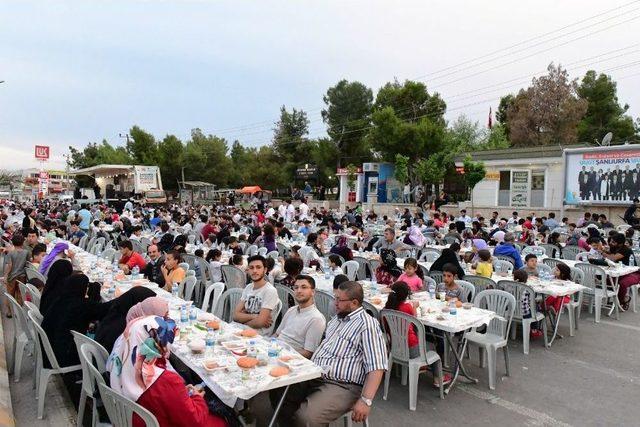 Eyyübiyeliler Kardeşlik Sofrasında Buluştu 2