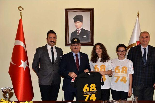 Abd&rsquo;de D&uuml;zenlenen Robot Yarışmasına T&uuml;rk Gen&ccedil;ler Damga Vurdu 1