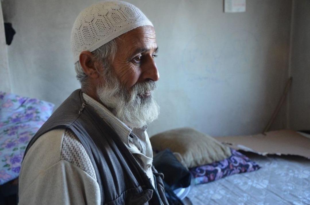 Eşini Kaybedince 8 &Ccedil;ocuğuna Bakan Babanın &Ccedil;aresizlik G&ouml;zyaşları