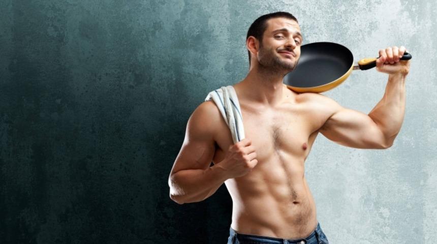 D&uuml;nya Kadınlar G&uuml;n&uuml;'nde Siz Yatın Sevdiceğiniz Yemek Yapsın!