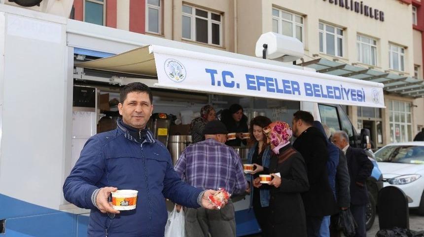 Efeler Belediyesi Her Gün Bin Kişinin İçini Isıtacak