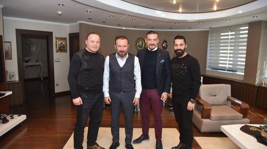 Başkan Doğan Ziyaretçileri Kabul Ediyor