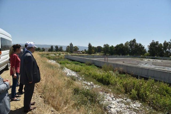 Vali Yavuz Selim Köşger, Aydın’da Çevreyi Kirleten Unsurları Yerinde İnceledi G2