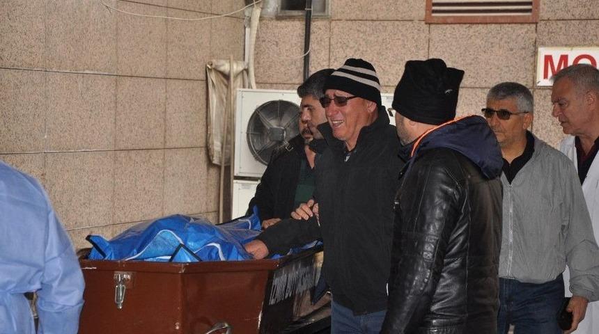 Okuldaki Birinci Yıld&ouml;n&uuml;m&uuml;nde Cinayete Kurban Gitti