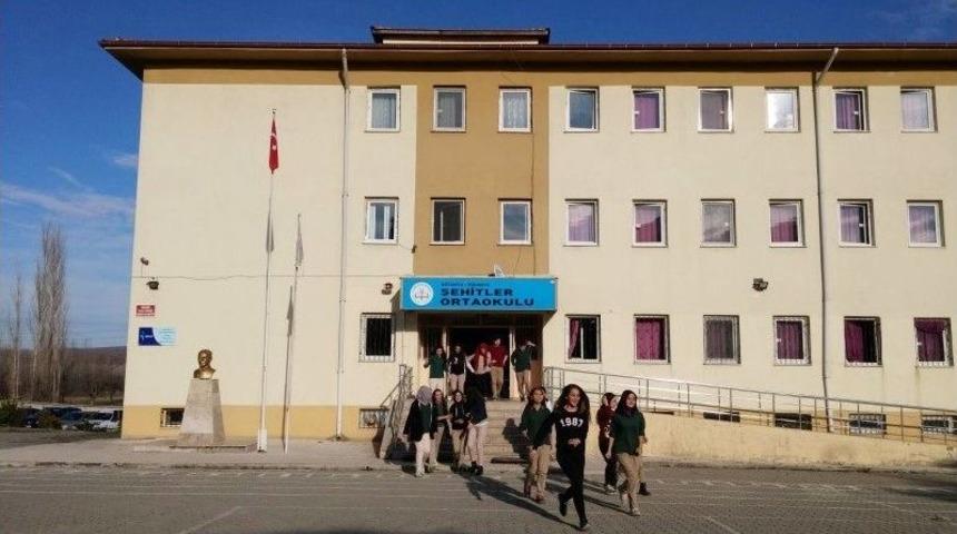 Deprem Tatbikatı Ger&ccedil;eğini Aratmadı