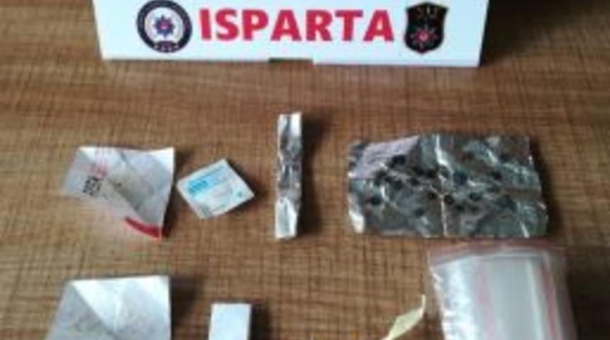 Isparta’da Sokak Satıcılarına Uyuşturucu Operasyonu