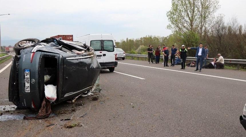 Bolu&rsquo;da Otoyolda Can Pazarı: 1 &Ouml;l&uuml; 4 Yaralı