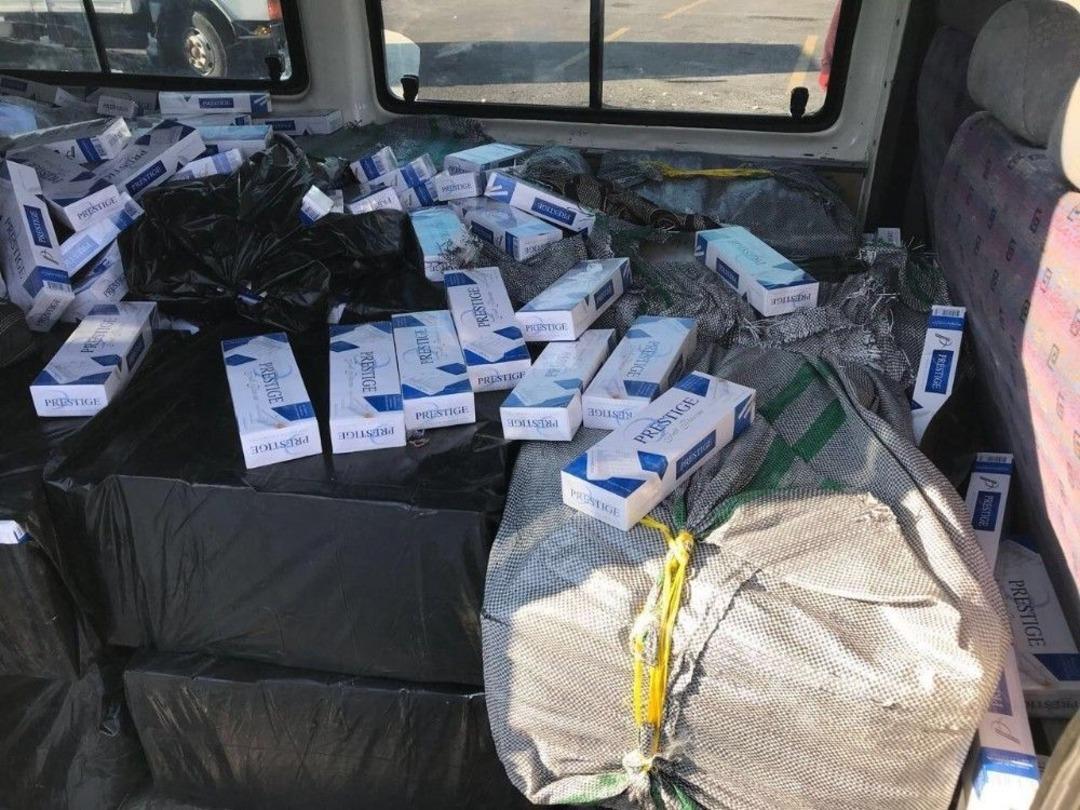 Van&rsquo;da 2 Ayrı Minib&uuml;ste 39 Bin 500 Paket Ka&ccedil;ak Sigara Ele Ge&ccedil;irildi
