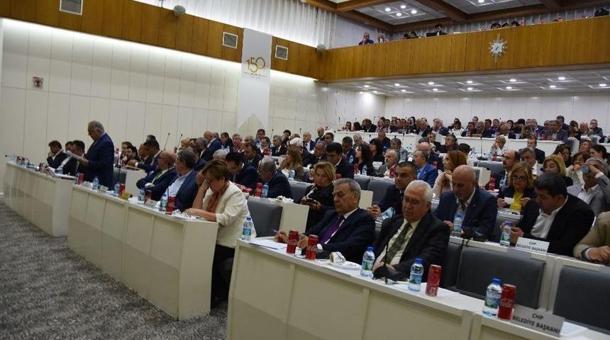 İzmir B&uuml;y&uuml;kşehir Meclisinde G&uuml;ndem Faaliyet Raporları