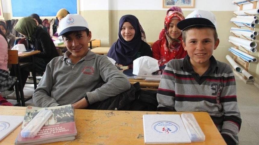 Karaman&rsquo;da Kitap Toplama Kampanyası Meyvelerini Verdi