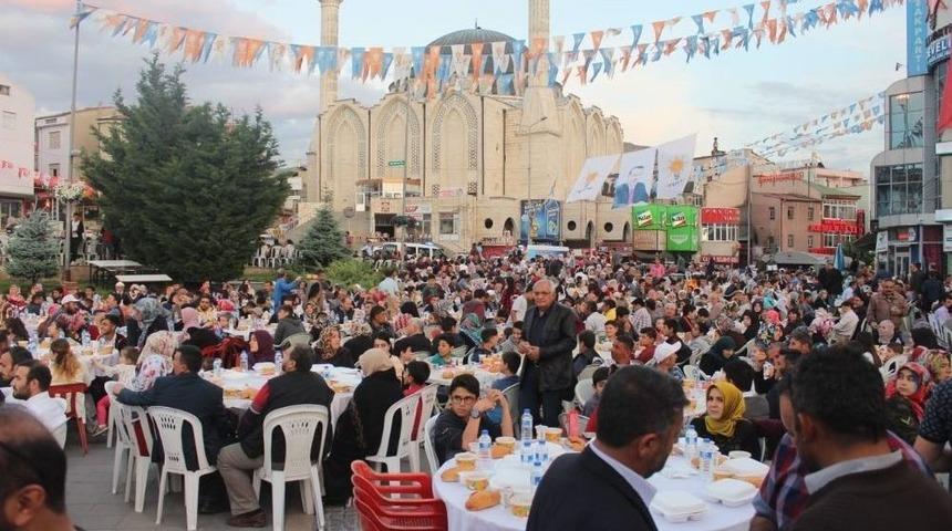 Develi Belediyesinden Kardeşlik İftarı