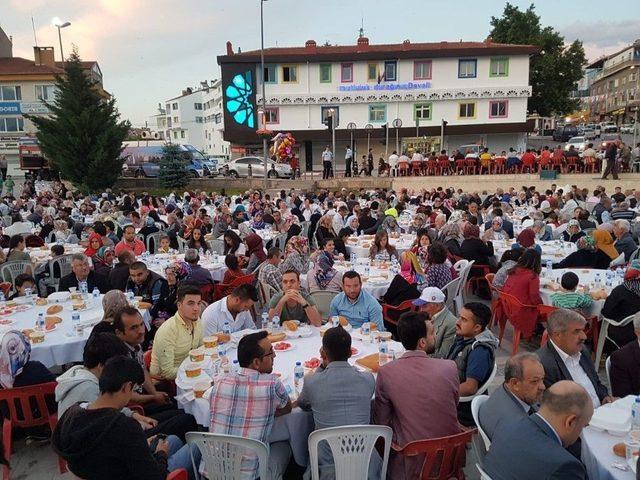 Develi Belediyesinden Kardeşlik İftarı