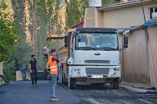 Hakkari’de Asfalt Sezonu Başladı