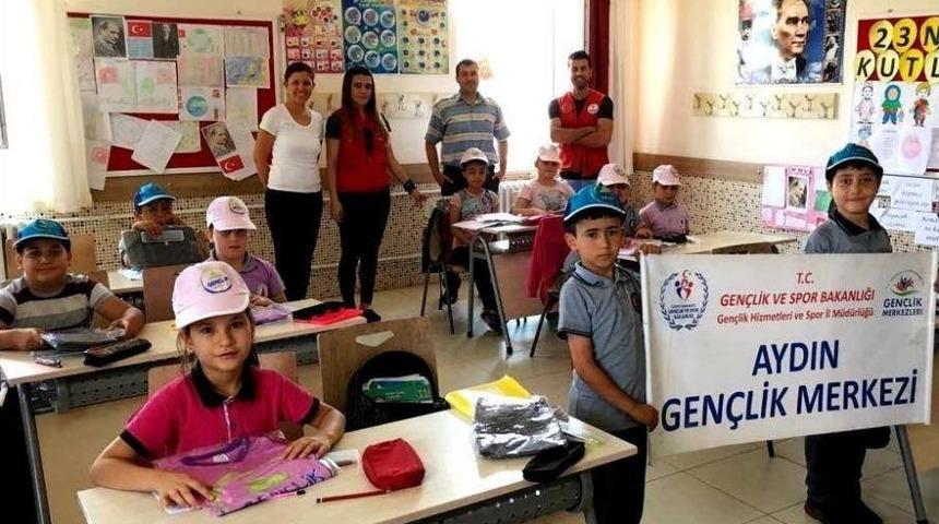 Aydın&rsquo;da Minik Y&uuml;reklere Dokunuyorlar