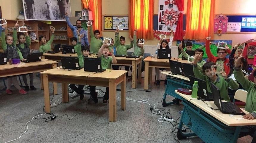 &rsquo;minik Parmaklar Geleceği Programlıyor&rsquo; Projesinde Yeni D&ouml;nem Başladı
