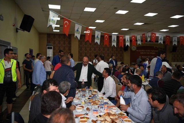 Kartepe Belediyesi Ailesi İftarda Buluştu