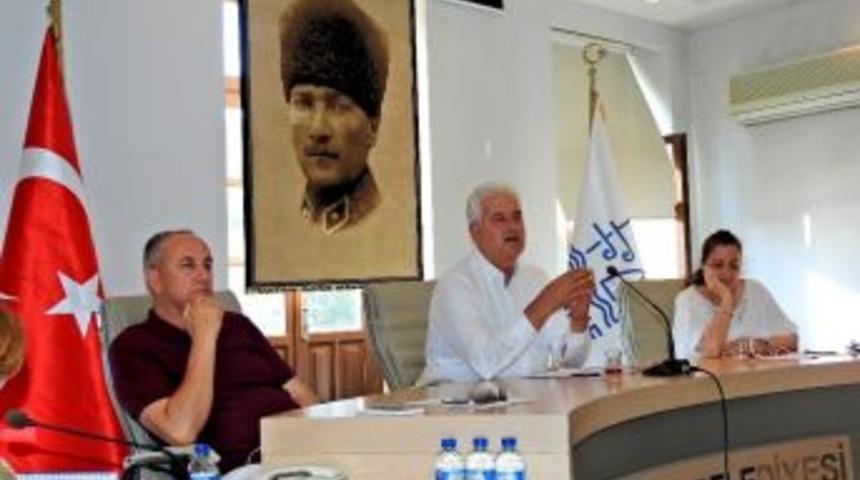 &Ccedil;eşme&rsquo;de Bu Saatlerde M&uuml;zik Yasak