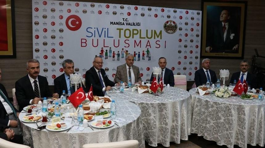 Manisa Protokol&uuml;nden Stk&rsquo;larla İşbirliği Buluşması