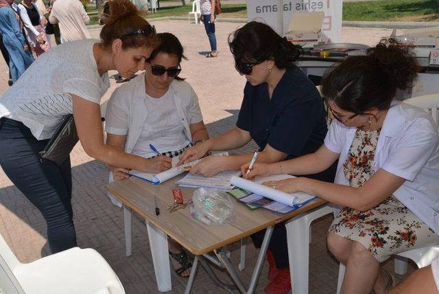 Kanser Tarama Tırı ‘pembe Prenses’ Aliağa’da