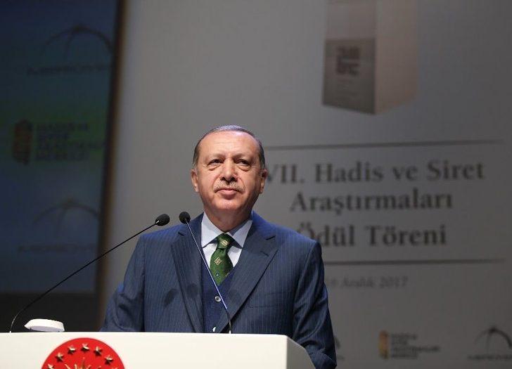 Cumhurbaşkanı Erdoğan: "islam Dünyası Bu Derece Bölünmüş Olmasa Hiçbir Güç Müslümanların Harimi-i İsmet’ine El Uzatamaz" G1