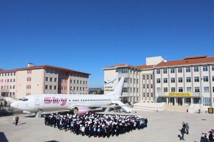 Dev Uçağın Açılışını Bakan Çavuşoğlu Yapacak G1