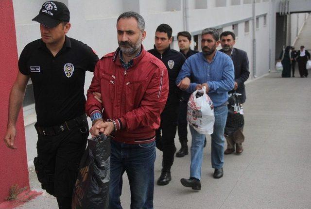 Adana’da 31 Pkk’lı Adliyeye Sevk Edildi 3