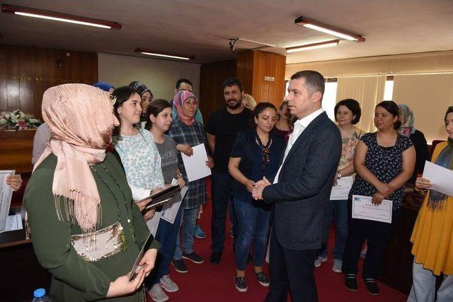 Girişimci Kadınlar Belgelerini Başkan Kuzu’dan Aldı