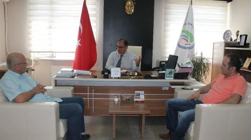 Düzce Üniversitesi Hastanesinde Açık Kapı Uygulaması Gerçekleştirildi