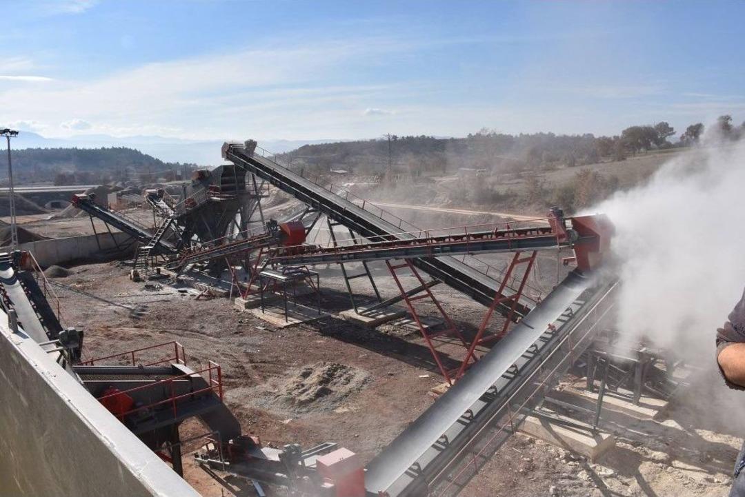 Dursunbey Belediyesi Ekmeğini Taştan &Ccedil;ıkarıyor