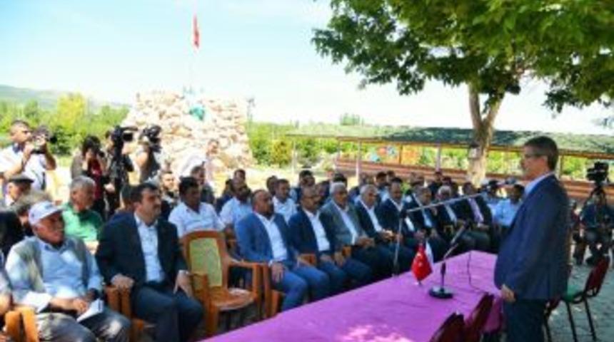 Kayseri Şeker, Artova, Yeşilyurt Ve Sulusaray &Ccedil;ift&ccedil;ileriyle Buluştu