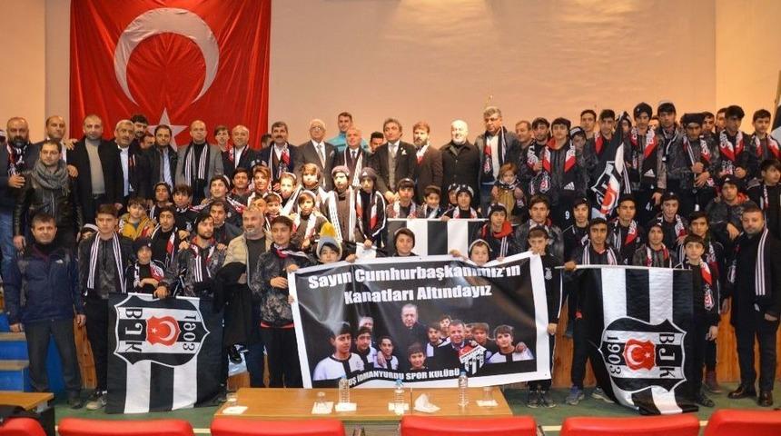 Beşiktaş&rsquo;tan Muş&rsquo;a Malzeme Desteği