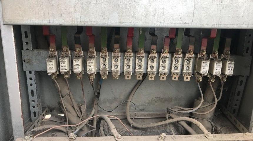 Elektrik Panosu Tehlike Sa&ccedil;ıyor