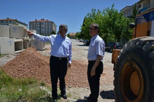 Gediz Belediye Başkanı Akçadurak, Yatırımları Yerinde İnceledi