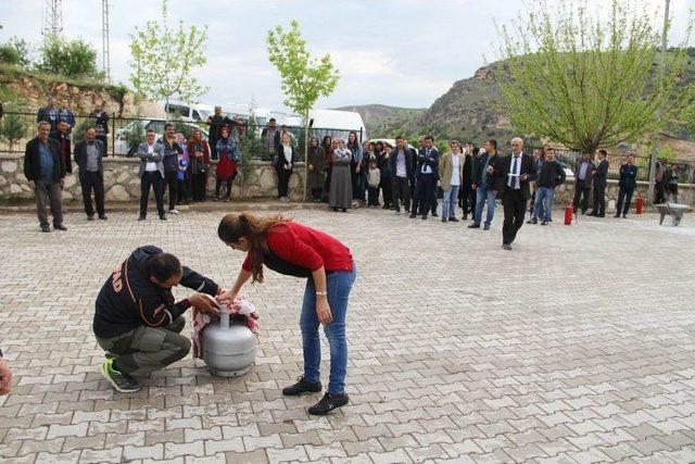 &Ccedil;emişgezek&rsquo;te Yangın Eğitimi 1